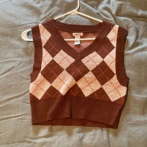 Checkered sweater vest women’s S